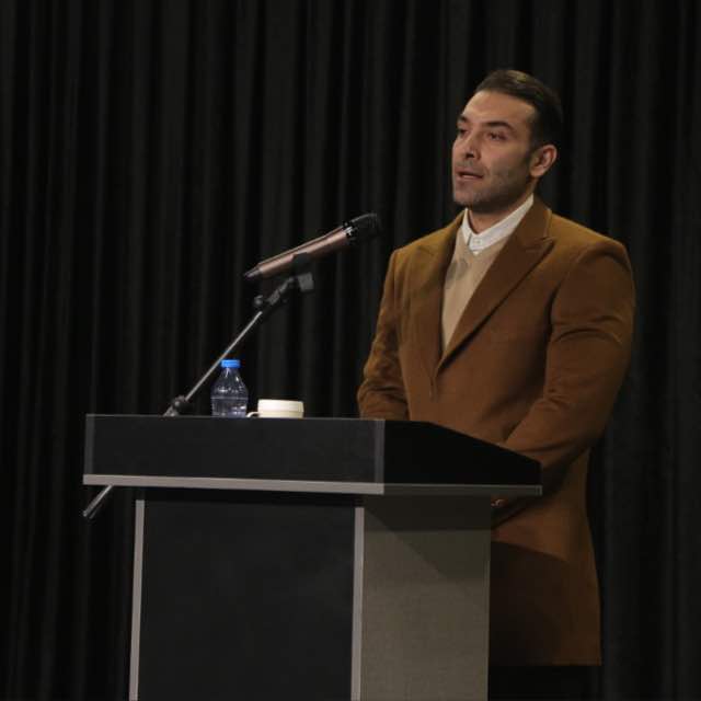 امیر زندی